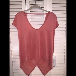 Fun new Lululmeon top